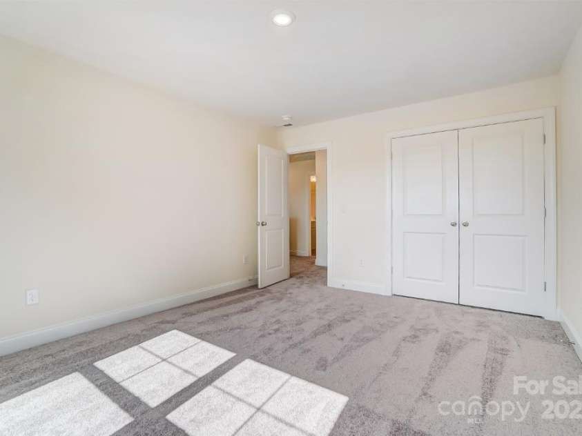 5763 Crown Terrace, Hickory, NC 28601.  MLS# CAR4215635, YatesRealty ID 6924. 