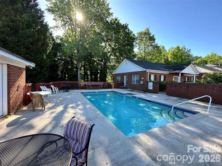 19986 Oak Leaf Circle, Cornelius, NC 28031.  MLS# CAR4342985, YatesRealty ID 6925. Community Pool & Clubhouse Amenities