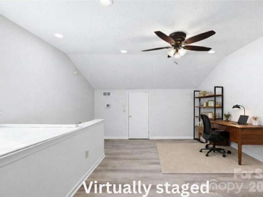19986 Oak Leaf Circle, Cornelius, NC 28031.  MLS# CAR4342985, YatesRealty ID 6925. Ideal for Office, Crafts or Reading