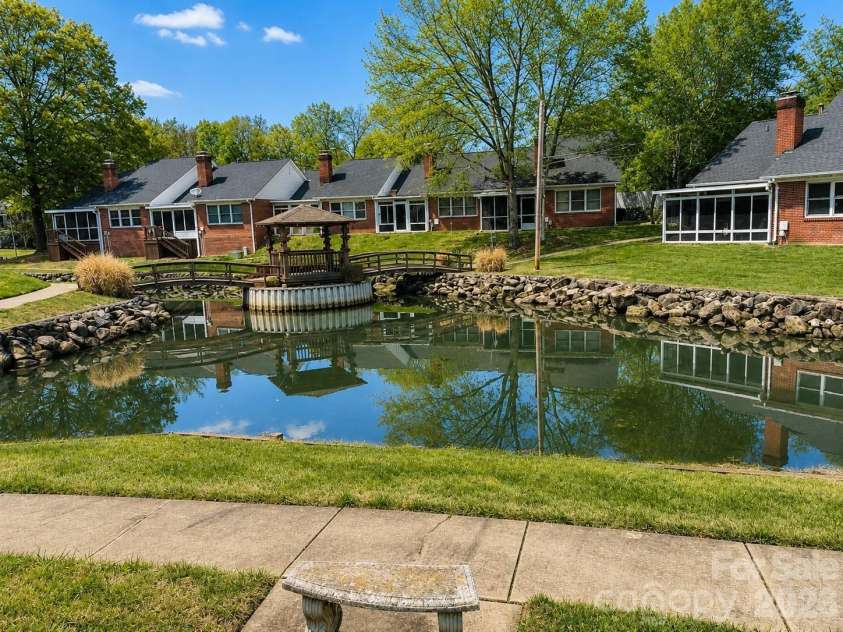 19986 Oak Leaf Circle, Cornelius, NC 28031.  MLS# CAR4342985, YatesRealty ID 6925. Scenic Pond & Walking Areas