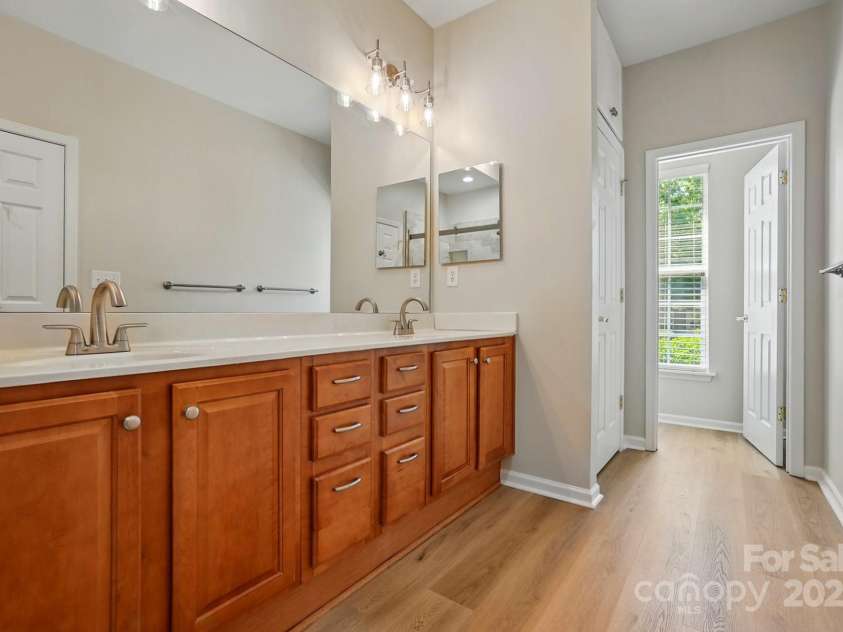 4818 Grier Farm Lane, Charlotte, NC 28270.  MLS# CAR4238222, YatesRealty ID 6925. 