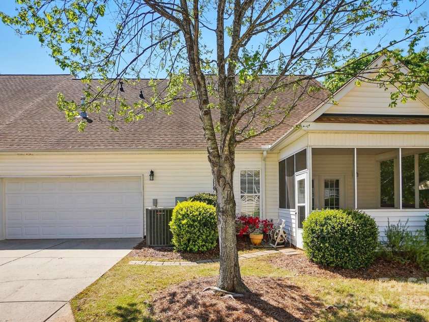 4818 Grier Farm Lane, Charlotte, NC 28270.  MLS# CAR4238222, YatesRealty ID 6925. 