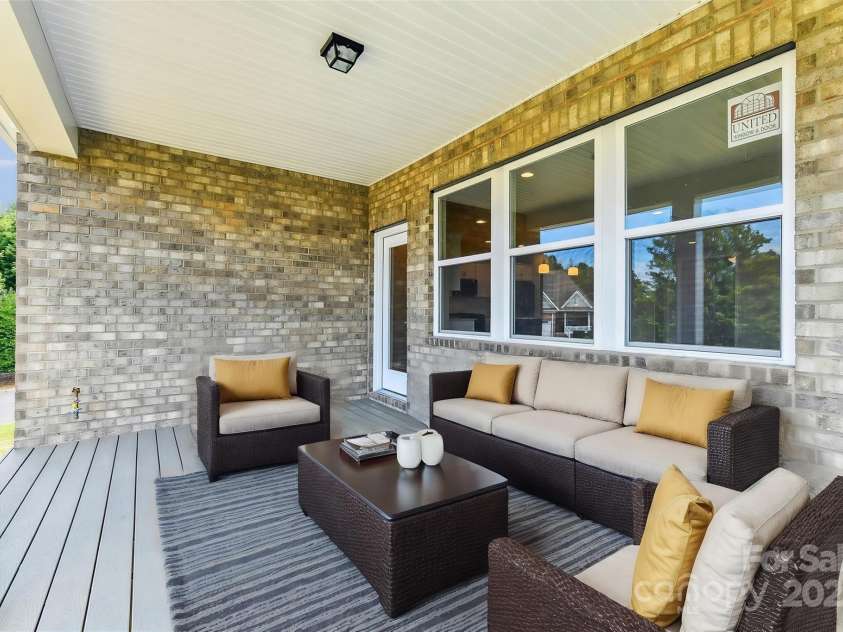 5775 Crown Terrace, Hickory, NC 28601.  MLS# CAR4215645, YatesRealty ID 6926. Virtually Staged