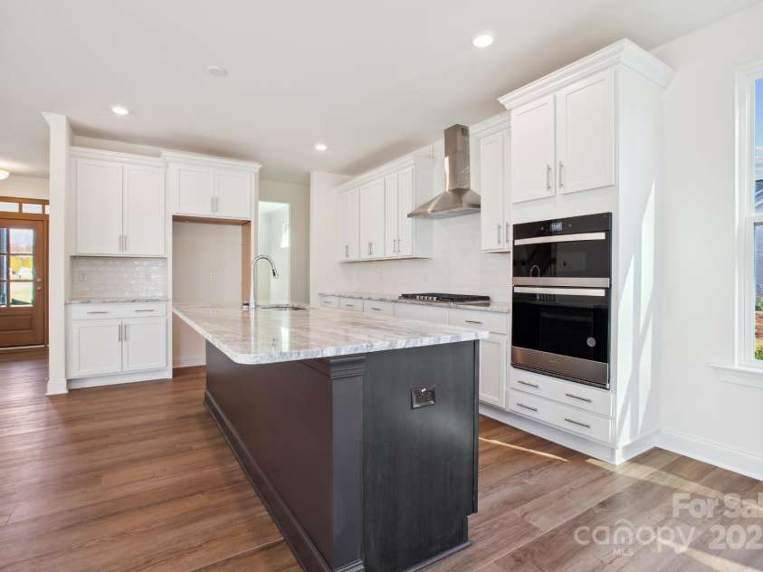 0000 Crown Terrace, Hickory, NC 28601.  MLS# CAR4215651, YatesRealty ID 6927. 