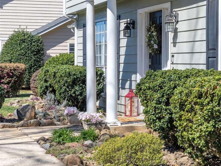 19436 Coachmans Trace, Cornelius, NC 28031.  MLS# CAR4353128, YatesRealty ID 6927. 