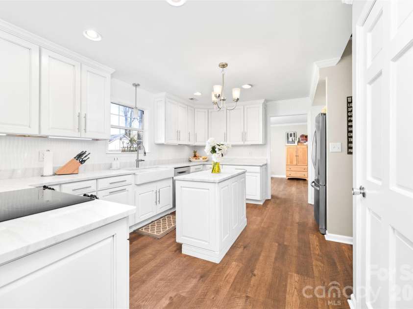 19436 Coachmans Trace, Cornelius, NC 28031.  MLS# CAR4353128, YatesRealty ID 6927. 