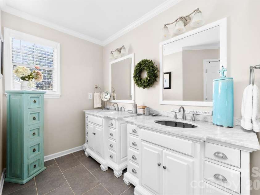 19436 Coachmans Trace, Cornelius, NC 28031.  MLS# CAR4353128, YatesRealty ID 6927. 
