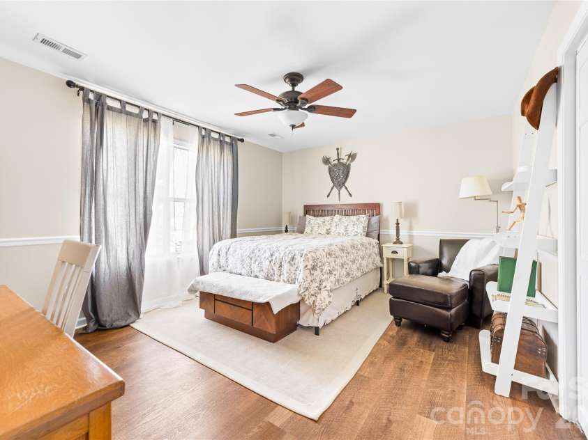19436 Coachmans Trace, Cornelius, NC 28031.  MLS# CAR4353128, YatesRealty ID 6927. 