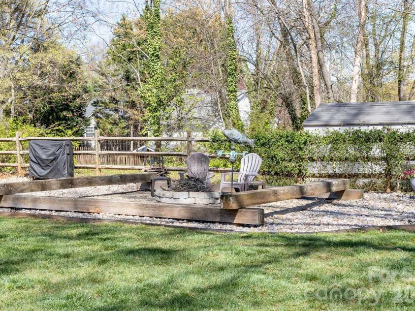 19436 Coachmans Trace, Cornelius, NC 28031.  MLS# CAR4353128, YatesRealty ID 6927. 