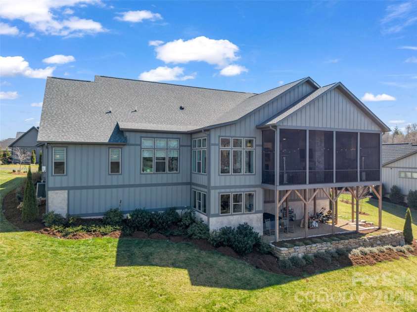 275 Daniel Circle Drive, Mills River, NC 28759.  MLS# CAR4357729, YatesRealty ID 6928. 