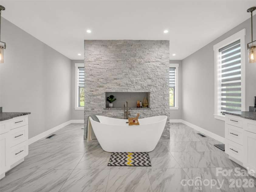 275 Daniel Circle Drive, Mills River, NC 28759.  MLS# CAR4357729, YatesRealty ID 6928. 