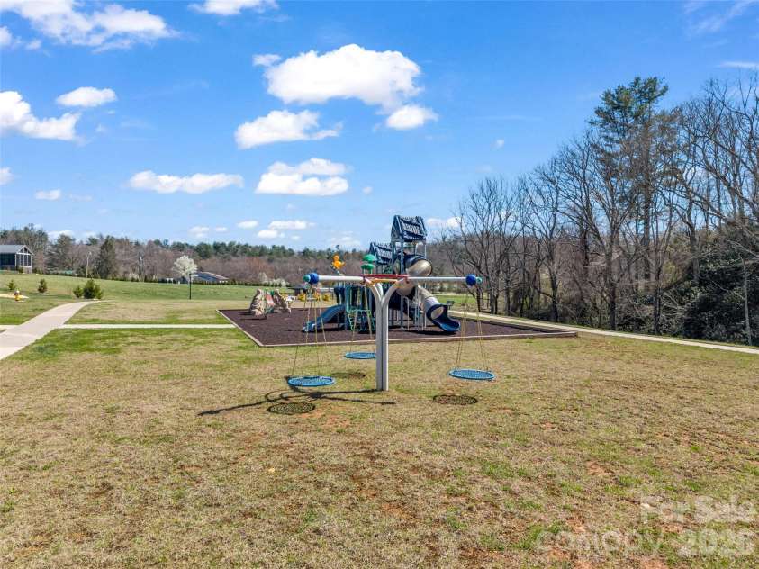 275 Daniel Circle Drive, Mills River, NC 28759.  MLS# CAR4357729, YatesRealty ID 6928. 