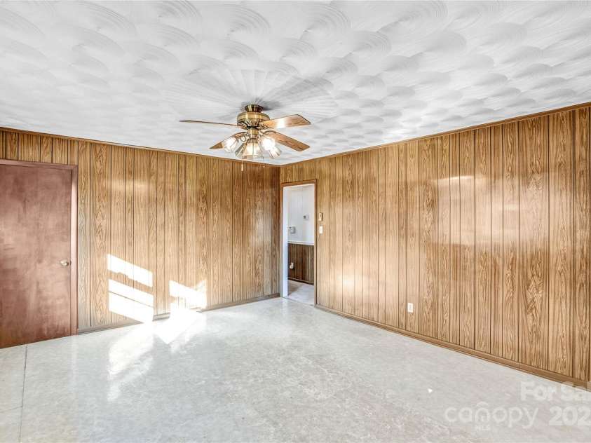 7270 Long Island Road, Catawba, NC 28609.  MLS# CAR4222603, YatesRealty ID 6929. 