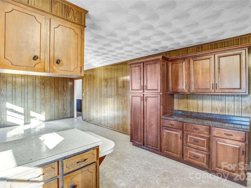 7270 Long Island Road, Catawba, NC 28609.  MLS# CAR4222603, YatesRealty ID 6929. 