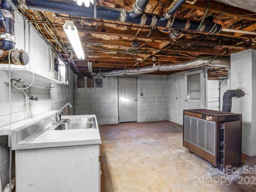 7270 Long Island Road, Catawba, NC 28609.  MLS# CAR4222603, YatesRealty ID 6929. 