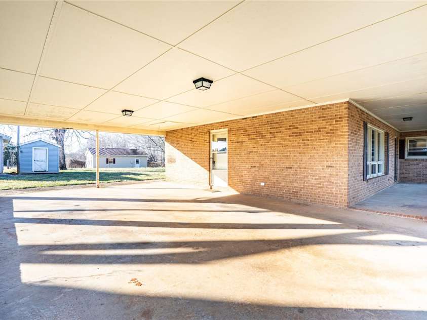 7270 Long Island Road, Catawba, NC 28609.  MLS# CAR4222603, YatesRealty ID 6929. 