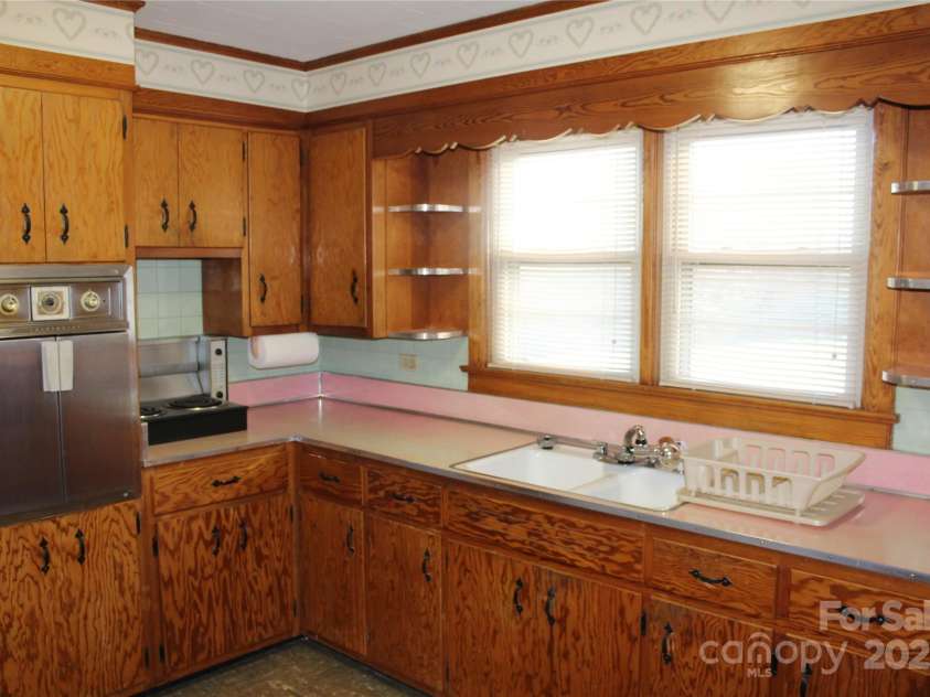 1761 Dearborn Street Extension, Morganton, NC 28655.  MLS# CAR4321224, YatesRealty ID 693. 