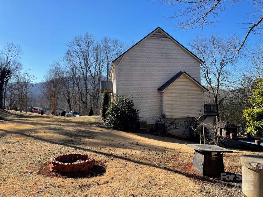 75 Landis Road, Marion, NC 28752.  MLS# CAR4215222, YatesRealty ID 693. 