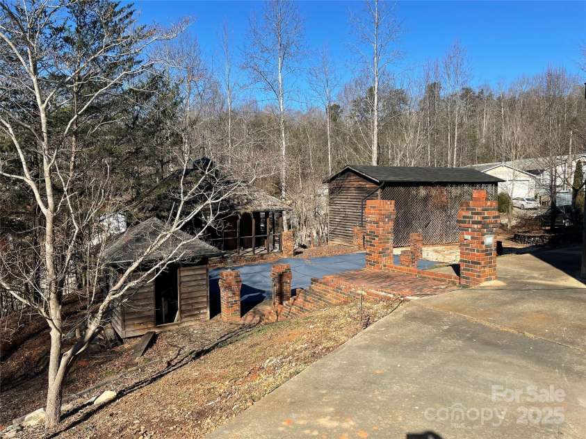 75 Landis Road, Marion, NC 28752.  MLS# CAR4215222, YatesRealty ID 693. 