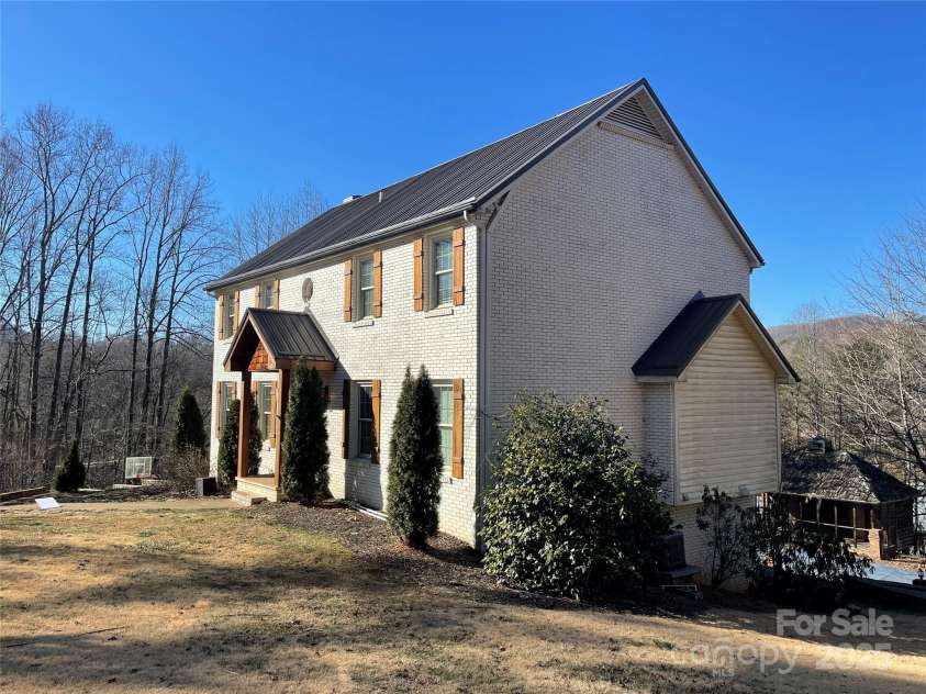 75 Landis Road, Marion, NC 28752.  MLS# CAR4215222, YatesRealty ID 693. 