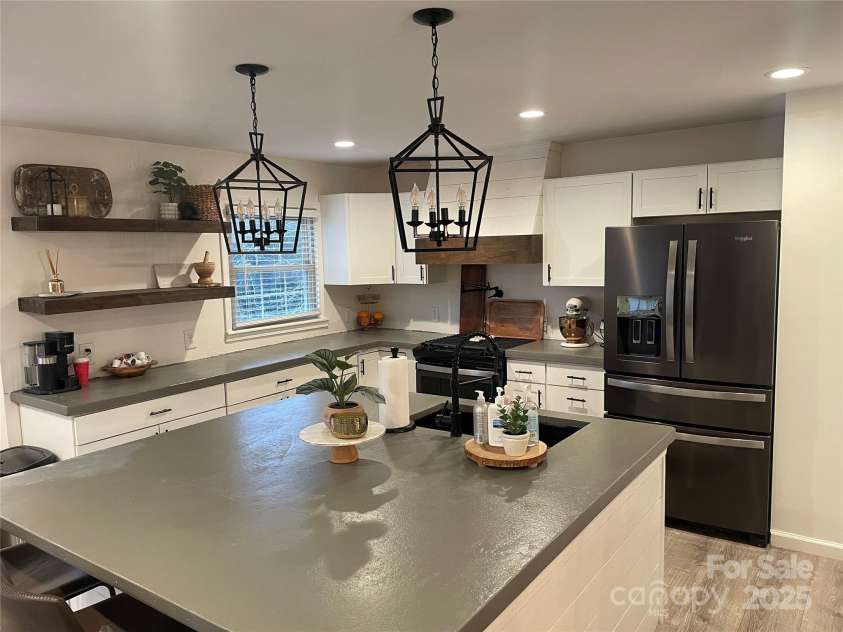 75 Landis Road, Marion, NC 28752.  MLS# CAR4215222, YatesRealty ID 693. 