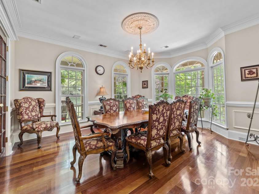 1090 Saunders Drive, Catawba, NC 28609.  MLS# CAR4212702, YatesRealty ID 6931. Formal Dining room