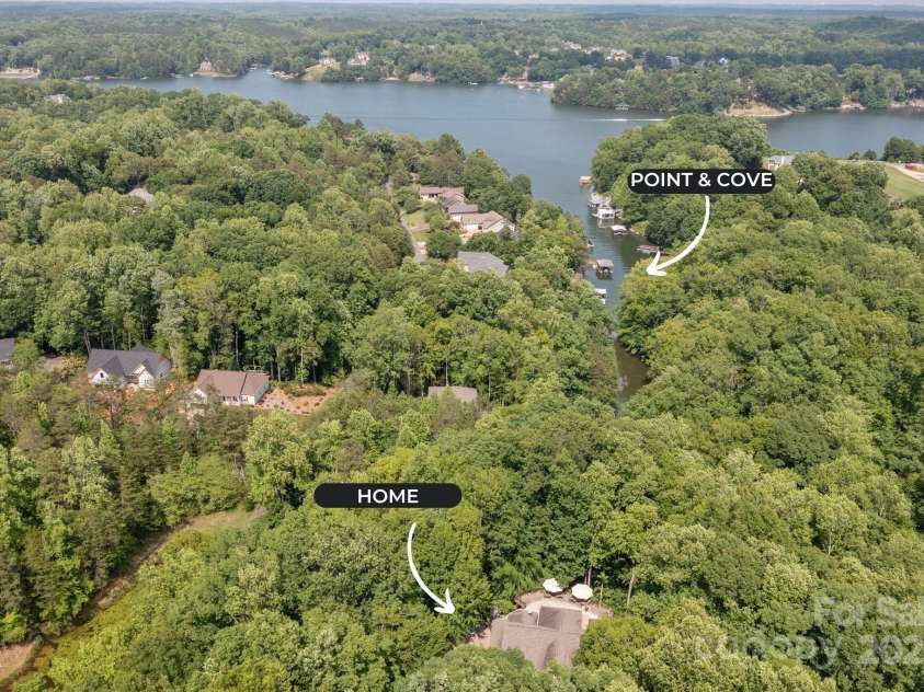 1090 Saunders Drive, Catawba, NC 28609.  MLS# CAR4212702, YatesRealty ID 6931. Overall view of the property and location of home and cove