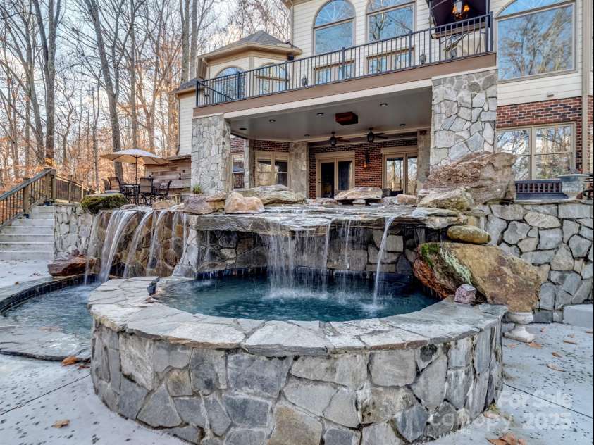 1090 Saunders Drive, Catawba, NC 28609.  MLS# CAR4325668, YatesRealty ID 6931. 