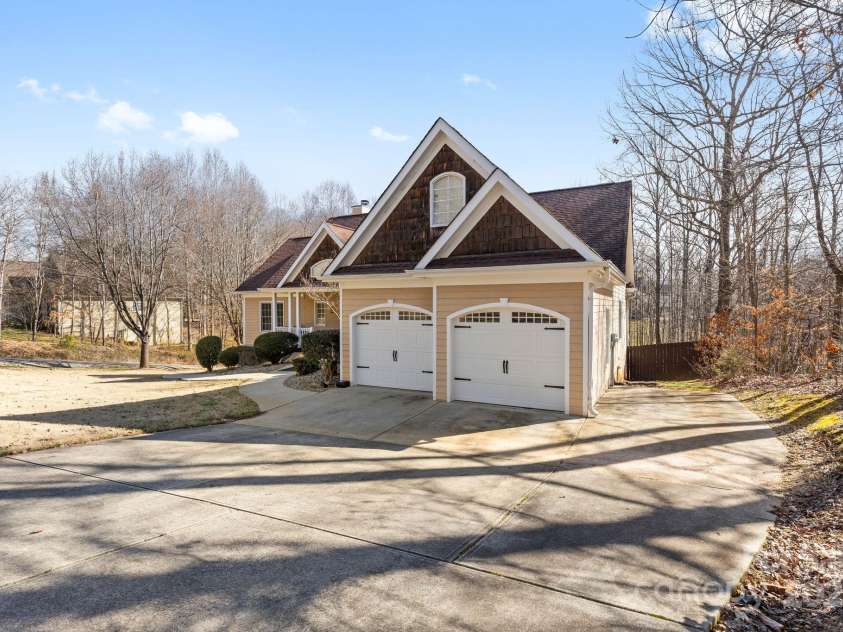 153 Byers Road, Troutman, NC 28166.  MLS# CAR4226684, YatesRealty ID 6933. 