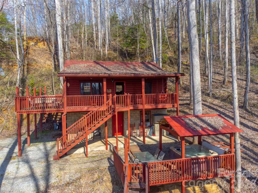 306 Forget Me Not Lane, Whittier, NC 28789.  MLS# CAR4354952, YatesRealty ID 6933. 