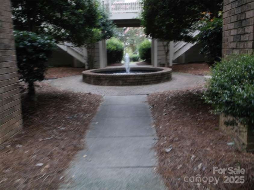 5007 Sharon Road, Charlotte, NC 28210.  MLS# CAR4309105, YatesRealty ID 6934. 