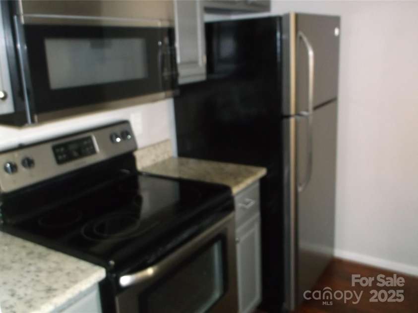 5007 Sharon Road, Charlotte, NC 28210.  MLS# CAR4309105, YatesRealty ID 6934. 