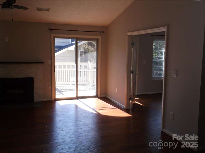 5007 Sharon Road, Charlotte, NC 28210.  MLS# CAR4309105, YatesRealty ID 6934. 