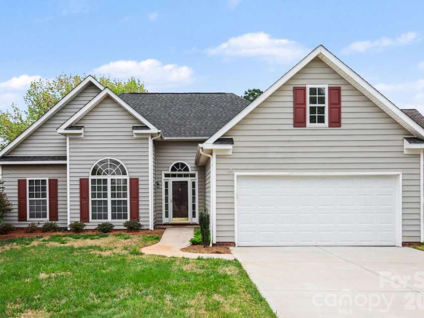 6023 Powder Mill Place, Indian Trail, NC 28079.  MLS# CAR4361250, YatesRealty ID 6935. 