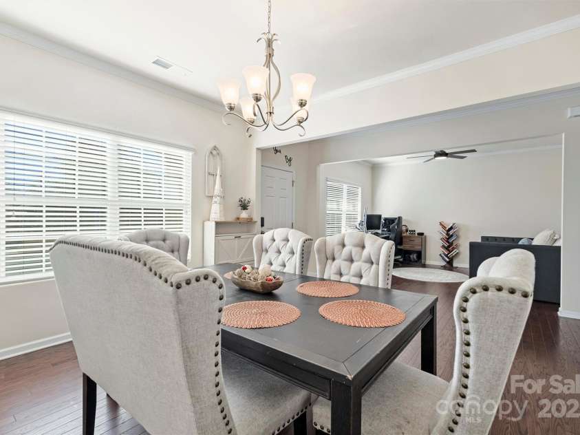 7316 Strawberry Fields Lane, Charlotte, NC 28278.  MLS# CAR4330136, YatesRealty ID 6937. 