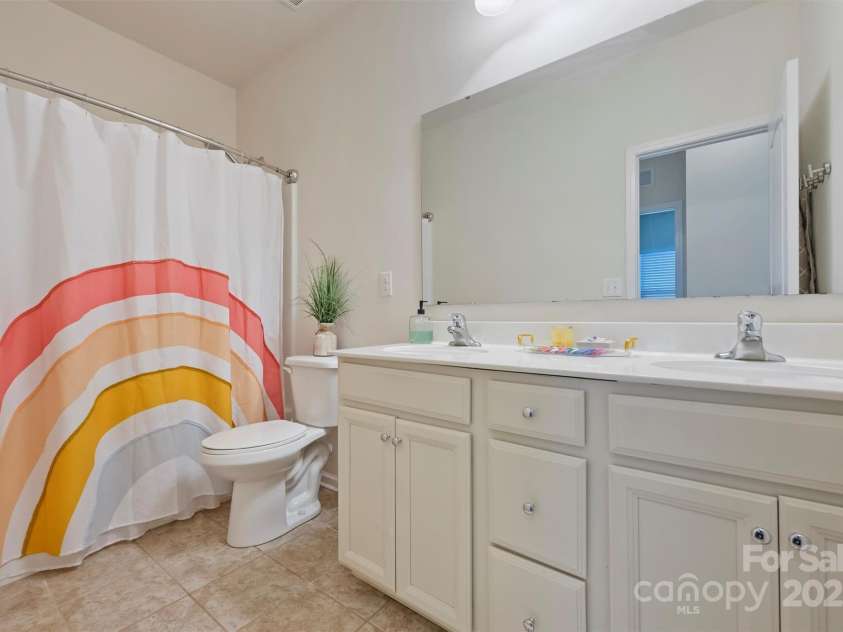 7316 Strawberry Fields Lane, Charlotte, NC 28278.  MLS# CAR4330136, YatesRealty ID 6937. 