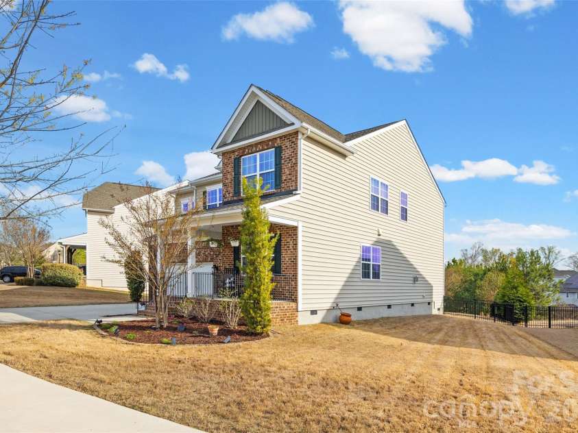 1175 Shiloh Bend Trail, Fort Mill, SC 29715.  MLS# CAR4358352, YatesRealty ID 6938. 