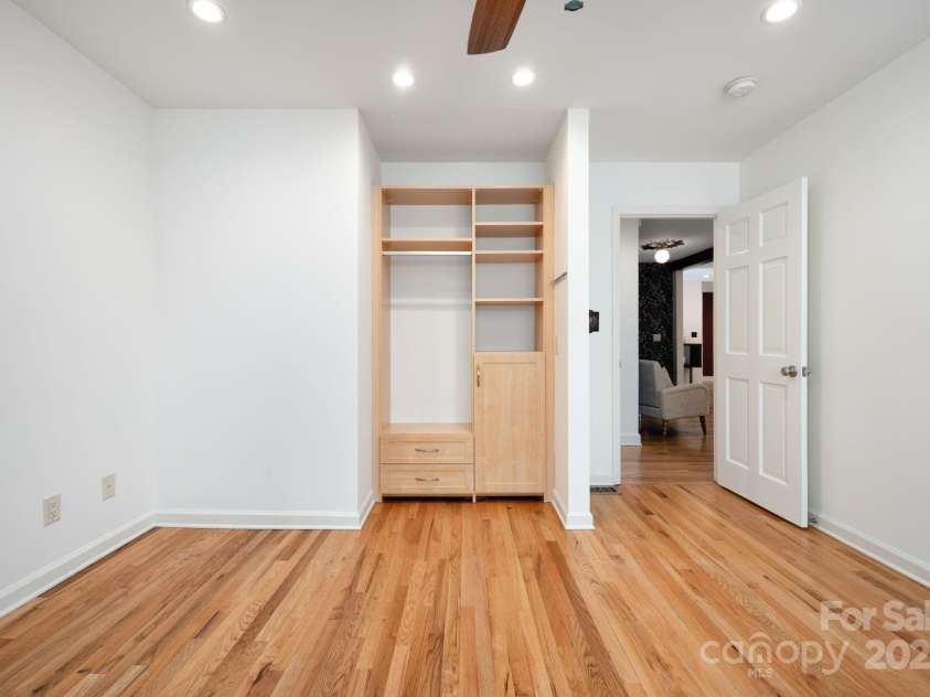 4 Blackberry Lane, Asheville, NC 28804.  MLS# CAR4244505, YatesRealty ID 6939. This One has a Built-in Closet System