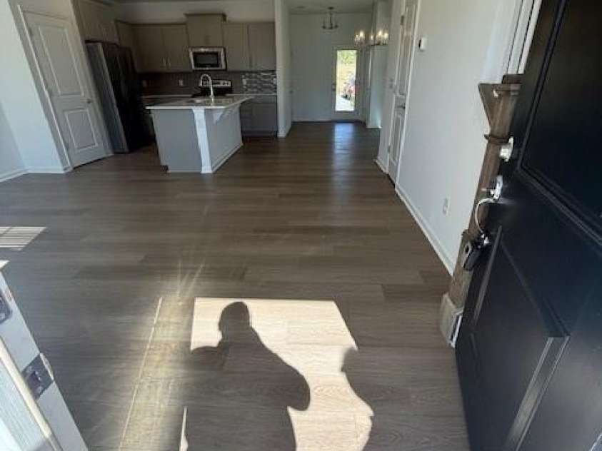 16401 Leading Street, Charlotte, NC 28273.  MLS# CAR4321346, YatesRealty ID 694. Entrance Hallway