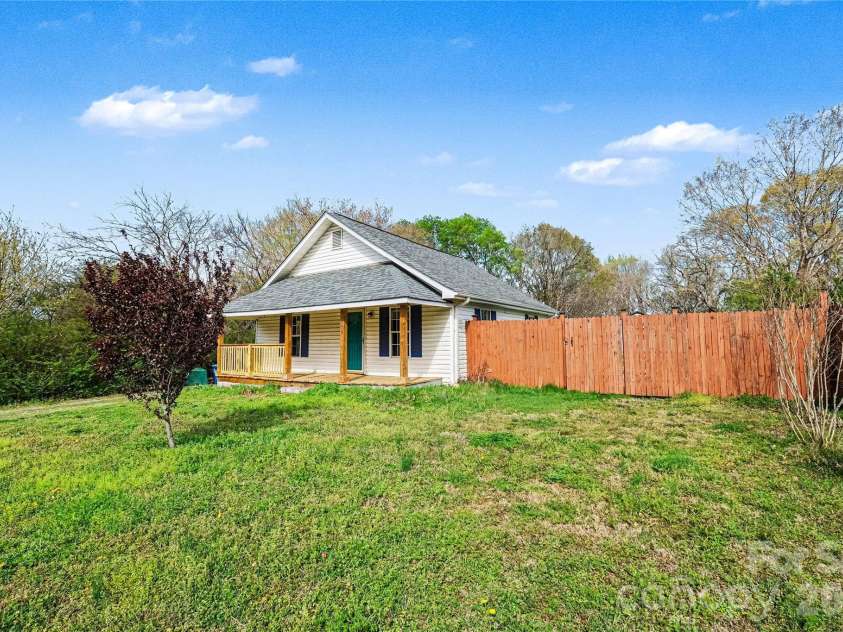 1175 Old Salisbury Concord Road, Concord, NC 28025.  MLS# CAR4361323, YatesRealty ID 6940. 
