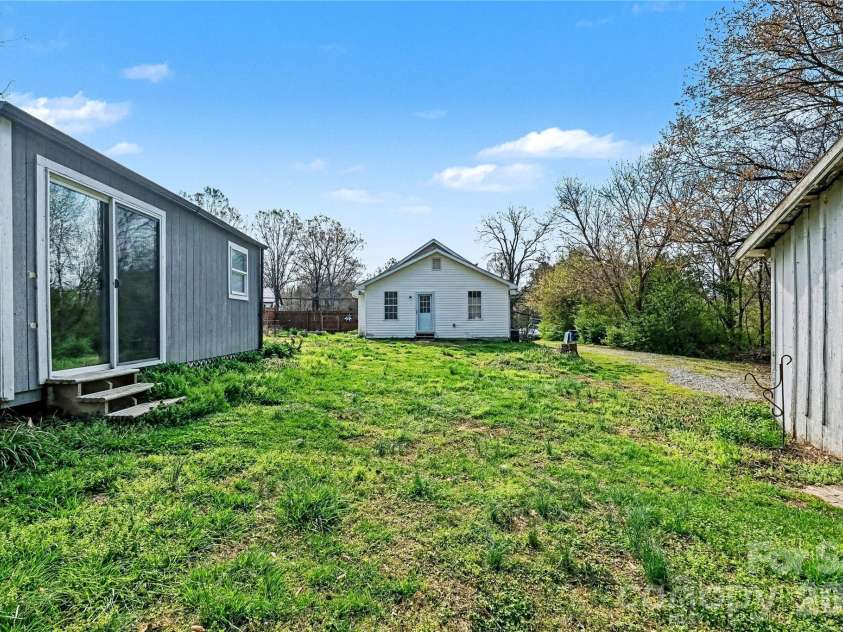 1175 Old Salisbury Concord Road, Concord, NC 28025.  MLS# CAR4361323, YatesRealty ID 6940. 