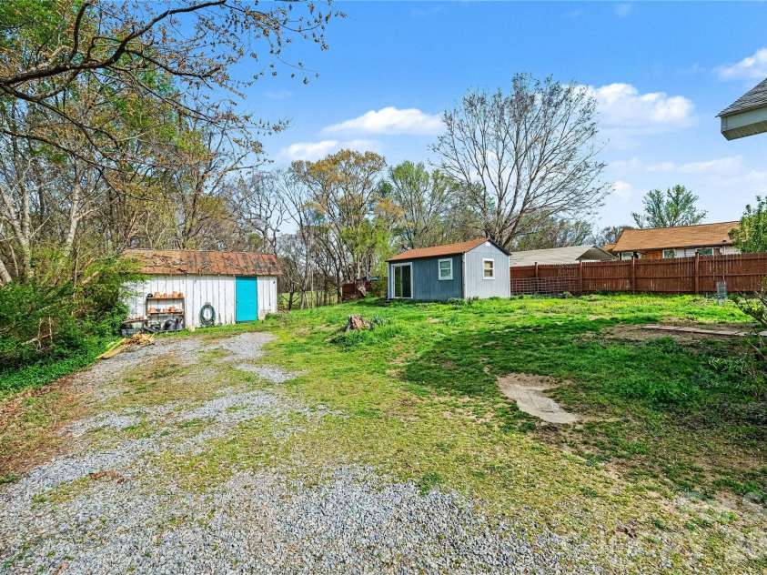 1175 Old Salisbury Concord Road, Concord, NC 28025.  MLS# CAR4361323, YatesRealty ID 6940. 
