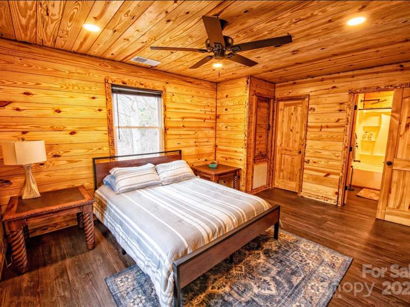 23 Honeysuckle Ridge, Almond, NC 28702.  MLS# CAR4221341, YatesRealty ID 6940. 