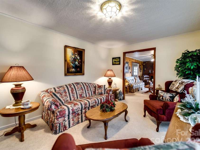 23 Cinder Ridge, Sylva, NC 28779.  MLS# CAR4280119, YatesRealty ID 6941. 