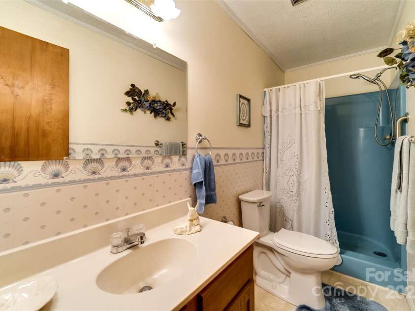 23 Cinder Ridge, Sylva, NC 28779.  MLS# CAR4280119, YatesRealty ID 6941. 