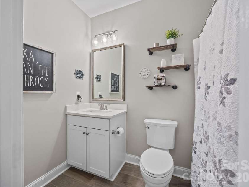 240 Preston Road, Mooresville, NC 28117.  MLS# CAR4346358, YatesRealty ID 6941. 2nd full bath downstairs