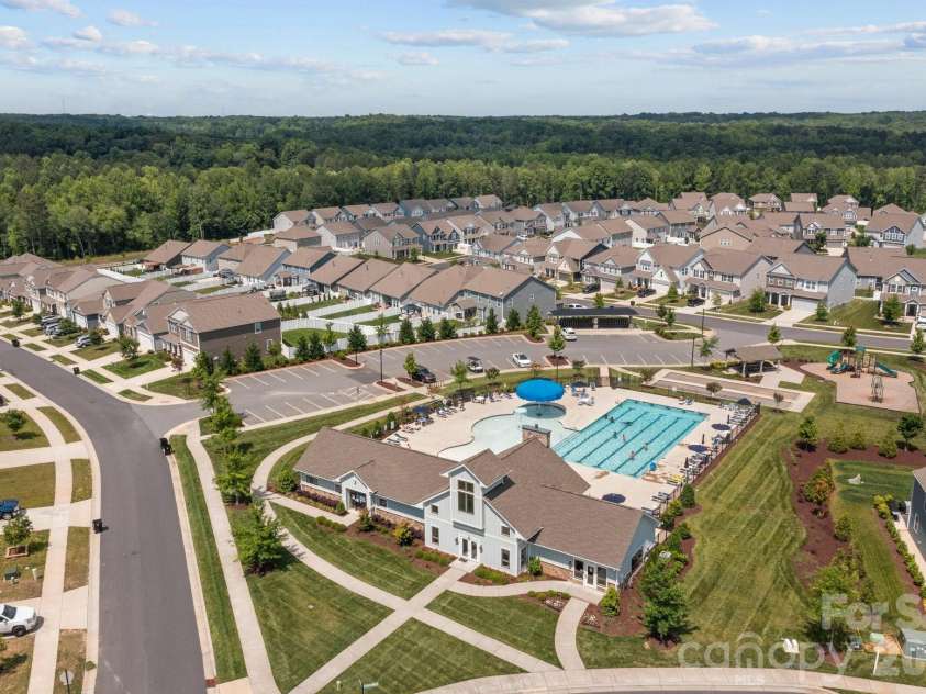 240 Preston Road, Mooresville, NC 28117.  MLS# CAR4346358, YatesRealty ID 6941. 
