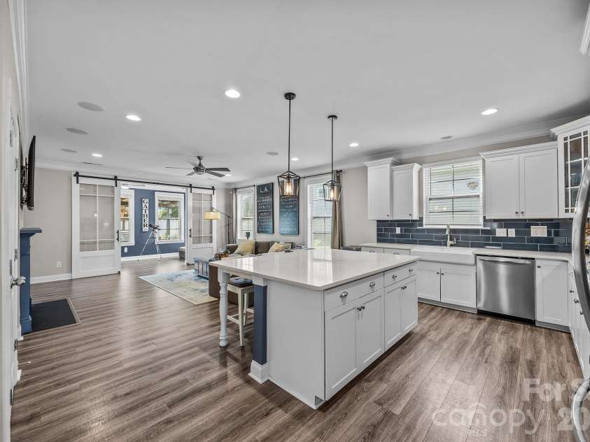 240 Preston Road, Mooresville, NC 28117.  MLS# CAR4346358, YatesRealty ID 6941. Large Island