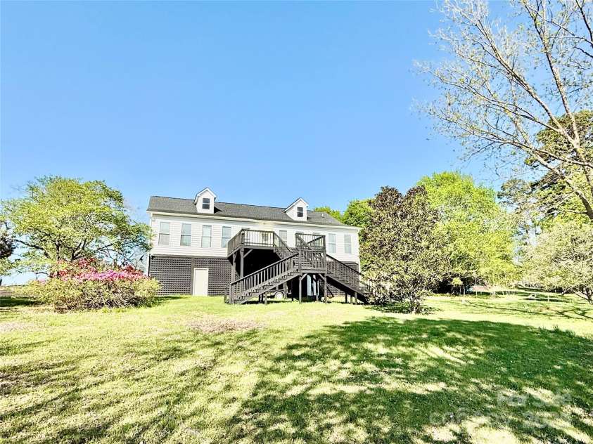 749 Shangri La Drive, Winnsboro, SC 29180.  MLS# CAR4246404, YatesRealty ID 6942. 