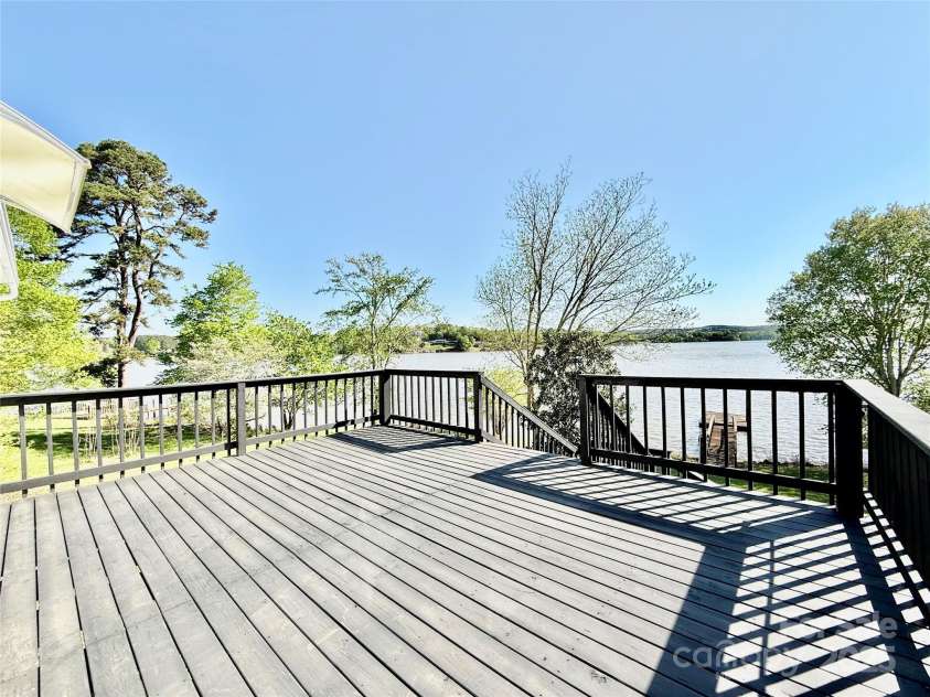 749 Shangri La Drive, Winnsboro, SC 29180.  MLS# CAR4246404, YatesRealty ID 6942. 